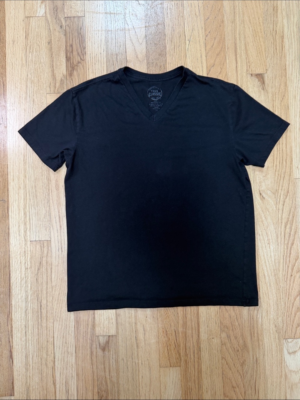 Men's Black V-Neck Short Sleeve Tee